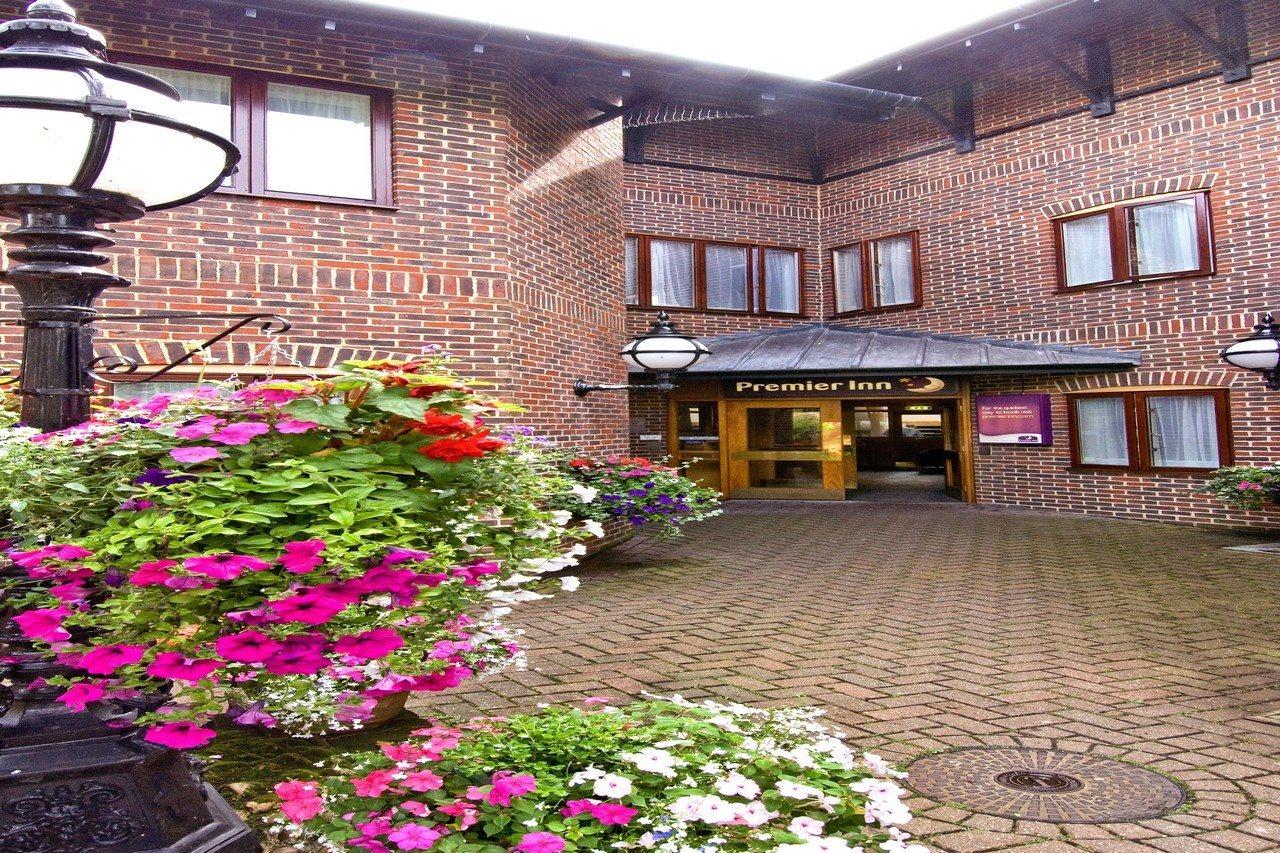 Premier Inn Tonbridge Extérieur photo