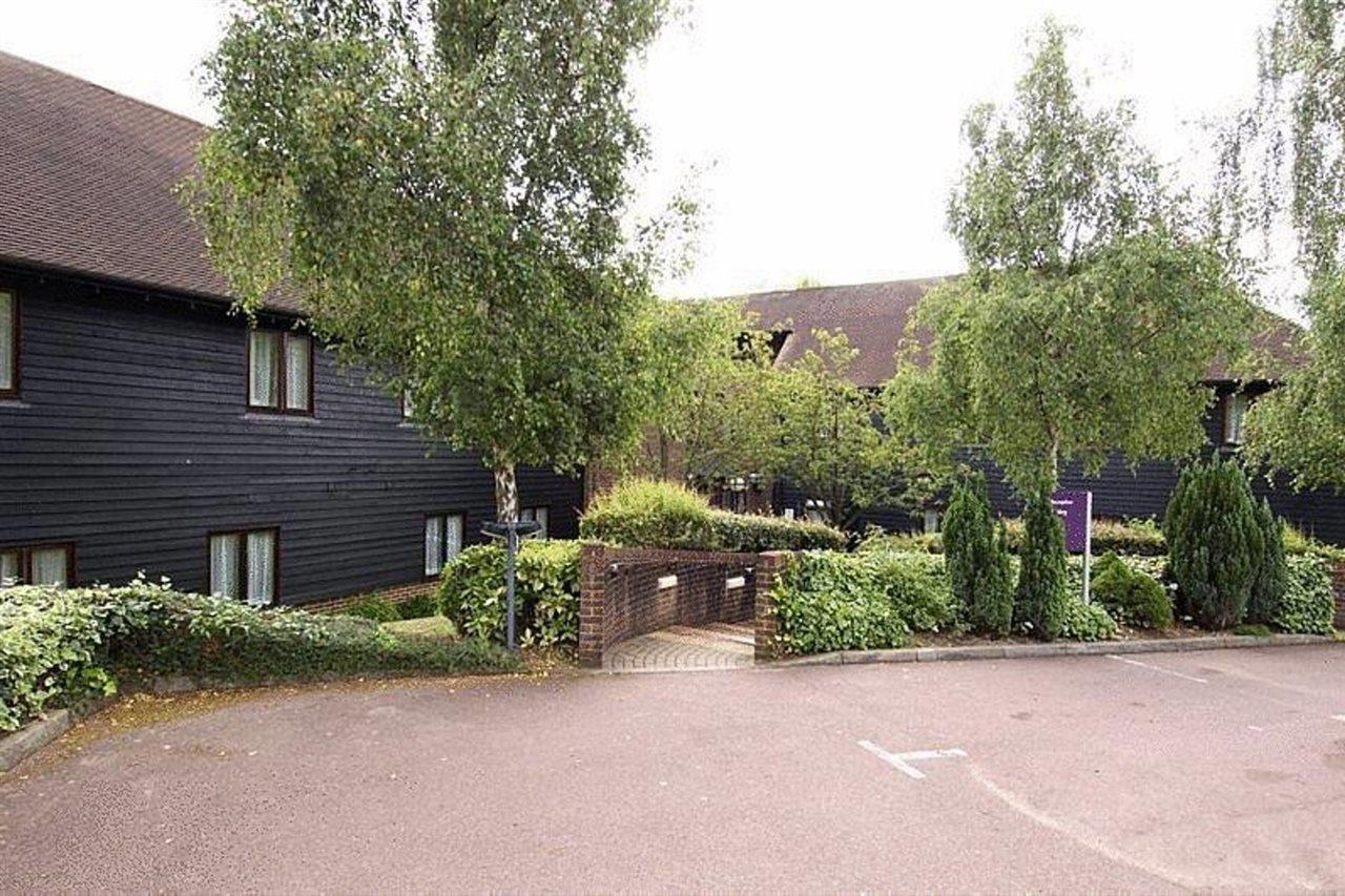 Premier Inn Tonbridge Extérieur photo